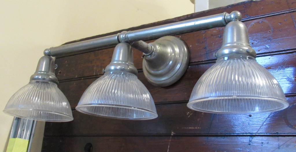 3 arm nickel light DMJ