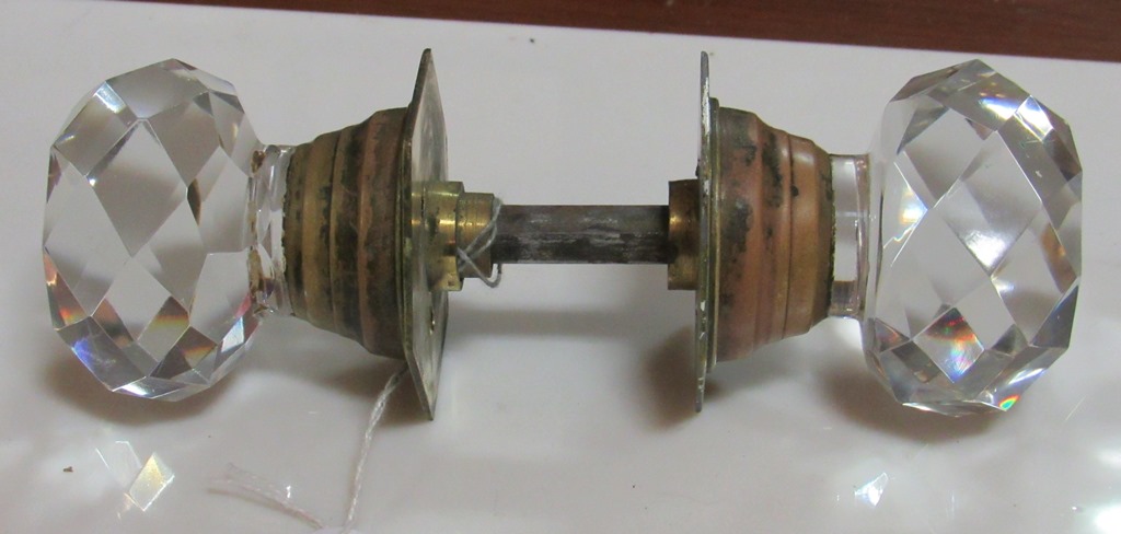 antique glass doorknobs SJ