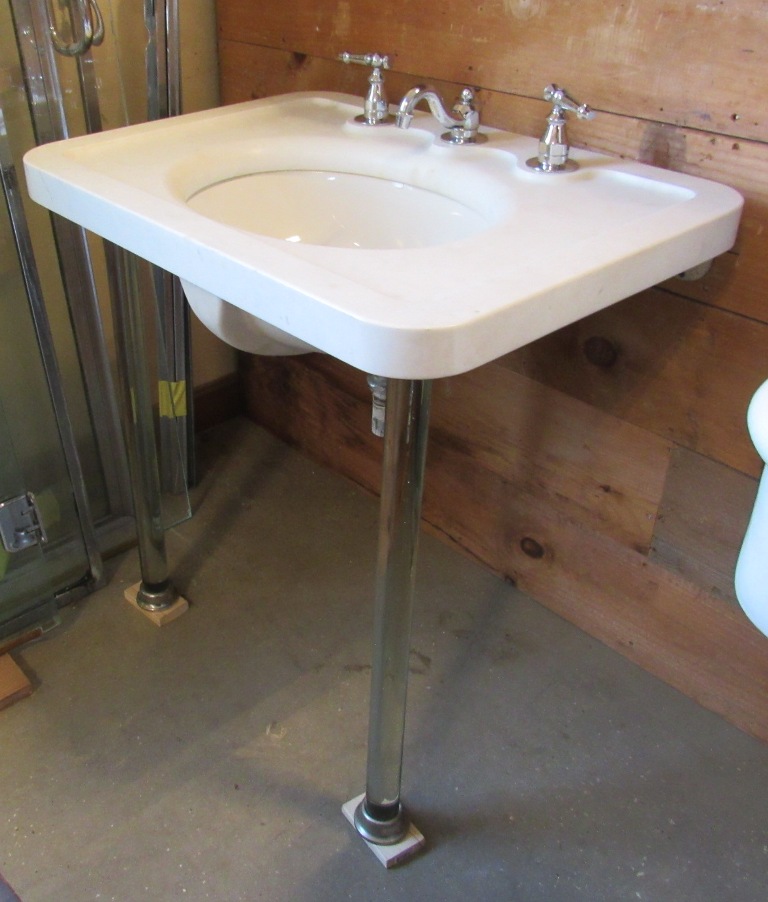 marble sink w/glass legs KKTT